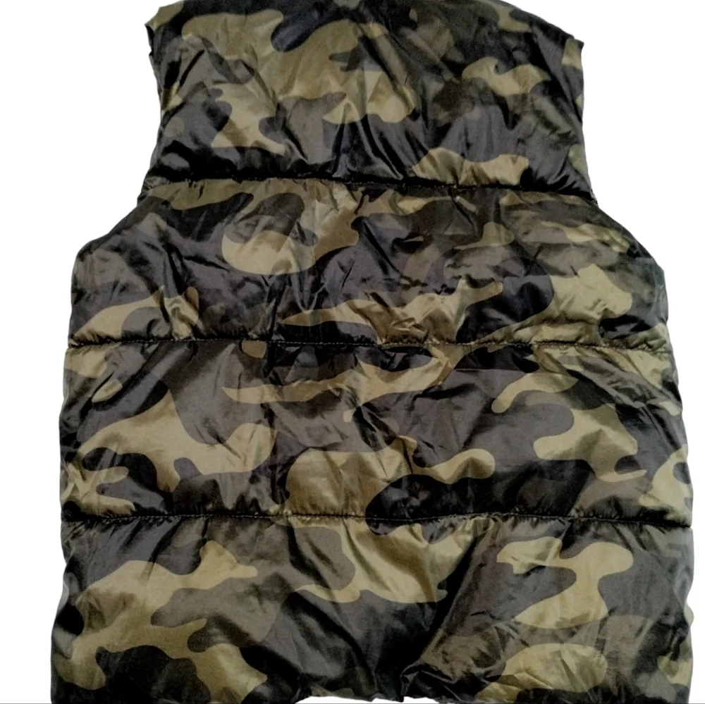 Old Navy Camouflage Puffer Vest‎ Boys 8M